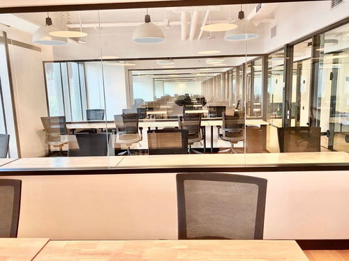 中航資本大廈 望京核心區精裝方正辦公空間，隨時看房，專業托管